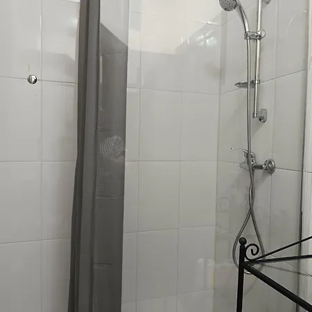 Casa Montse - Derecha Colombres