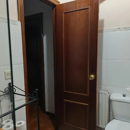 Casa Montse - Derecha * Colombres